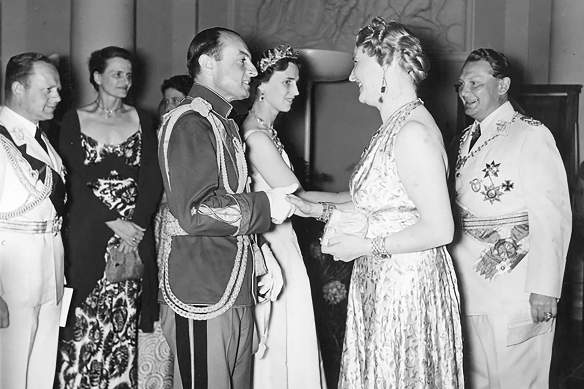 Vrouwen van nazikopstukken: Eten, mode en massamoord | historianet.nl