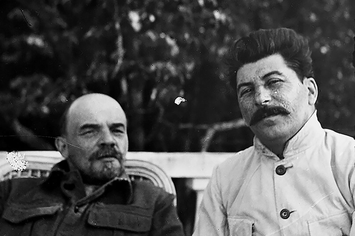 Sjostakovitj: Ett musikaliskt geni i Stalins bojor | varldenshistoria.se
