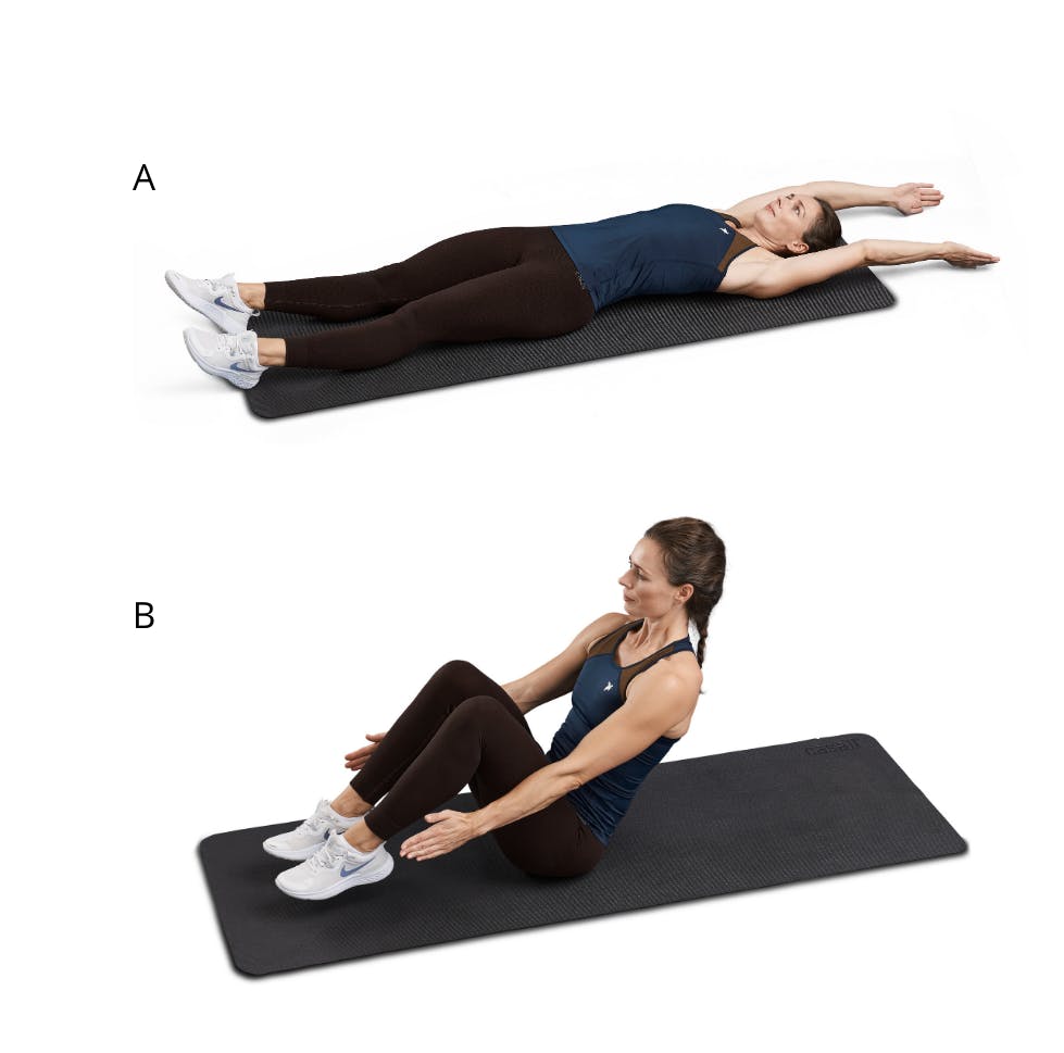 Kvinna gör magövning