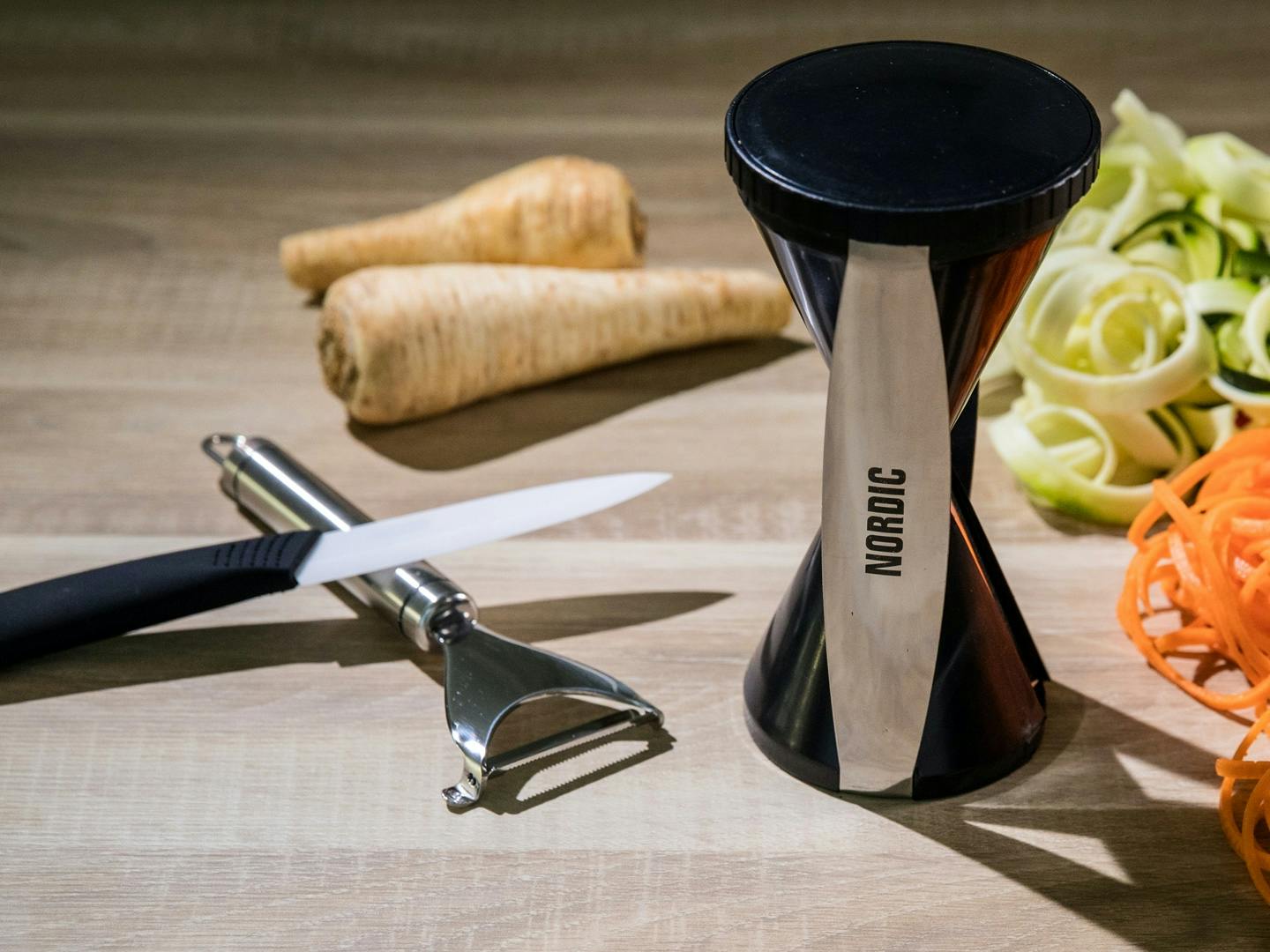 Spiralizer, skalare och örtkniv