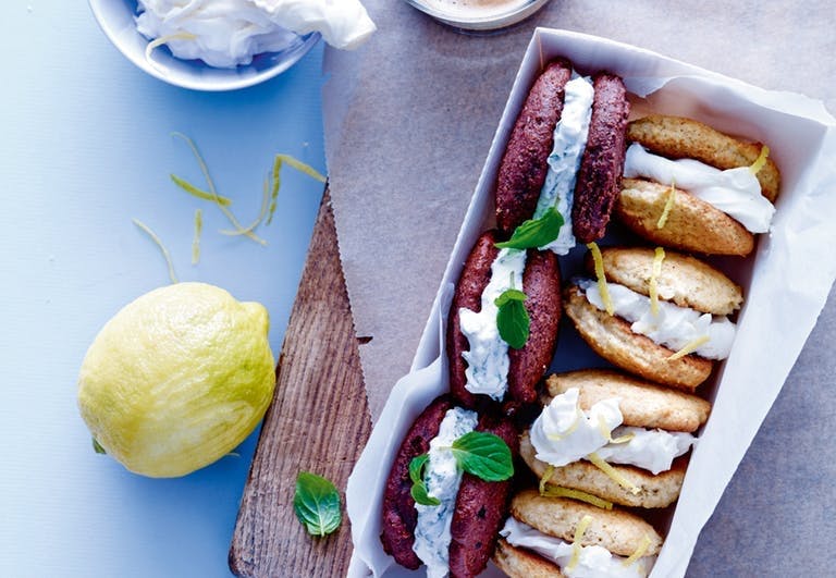 Gluteenittomat vanilja-sitruuna- ja suklaa-minttuleivonnaiset