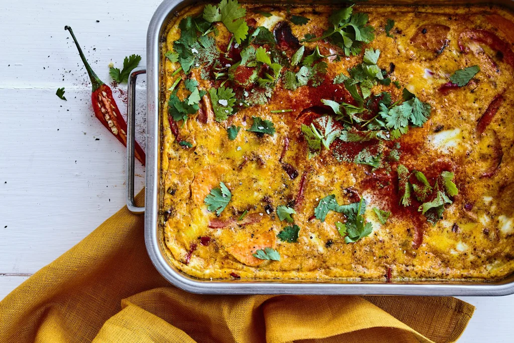 Aeggekage I Ovn Med Sode Kartofler Og Hytteost Opskrift I Form Aeggekage I Ovn Med Sode Kartofler Og Hytteost Opskrift I Form