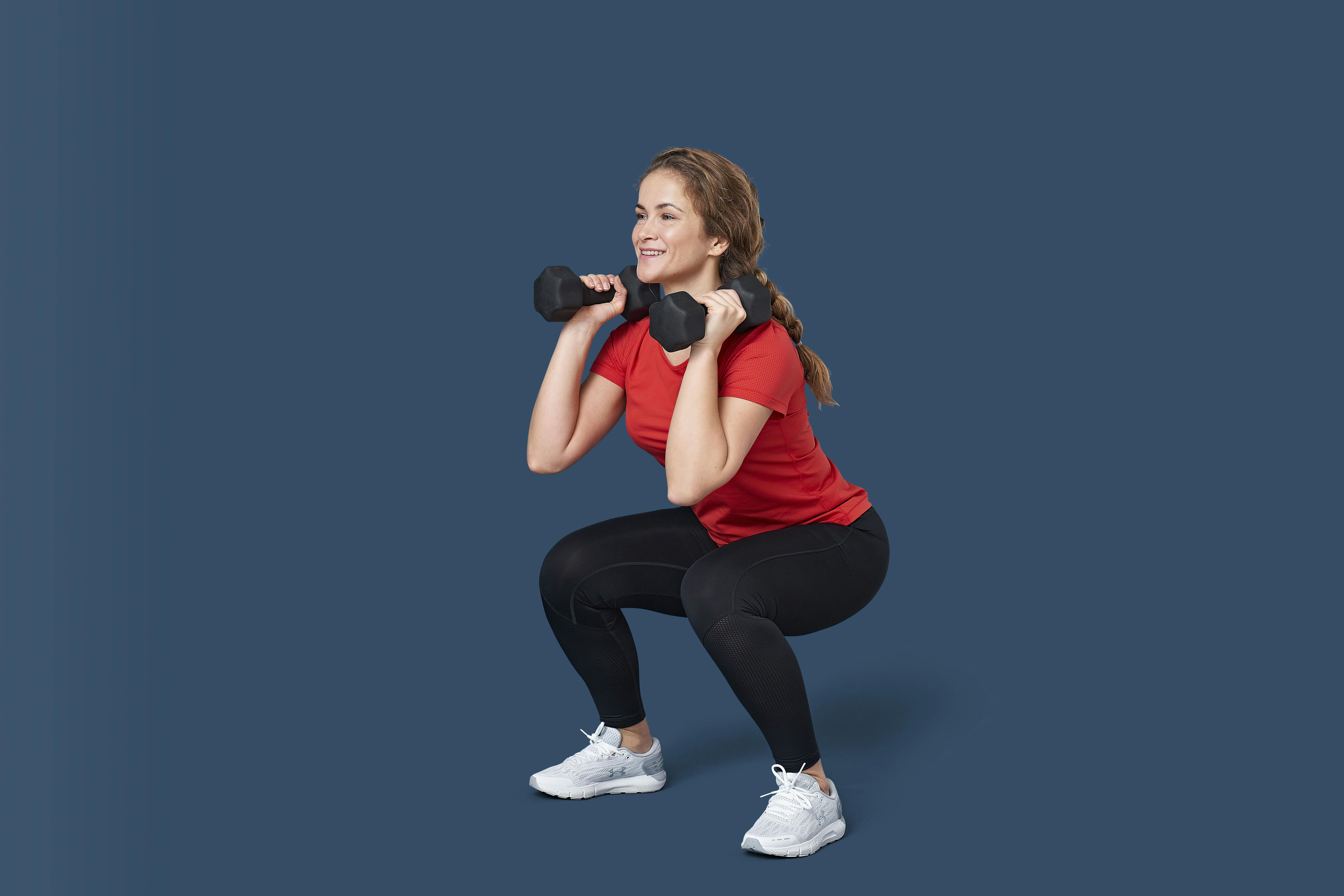 Kvinde laver squat