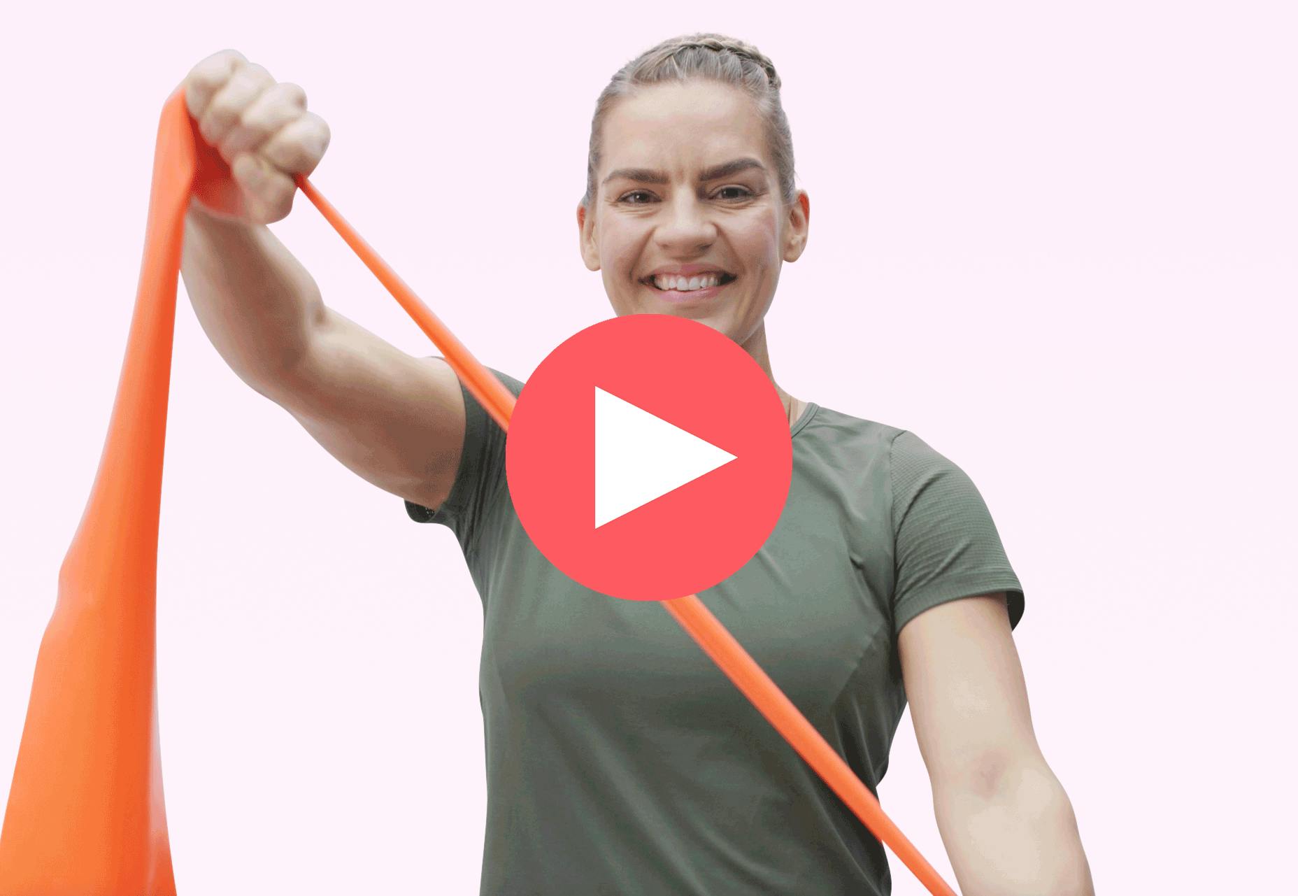 Kvinna tränar rumpan med gummiband