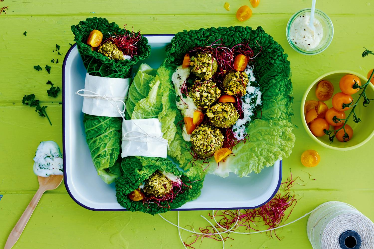 vegansk falafelwraps med cashewkrem