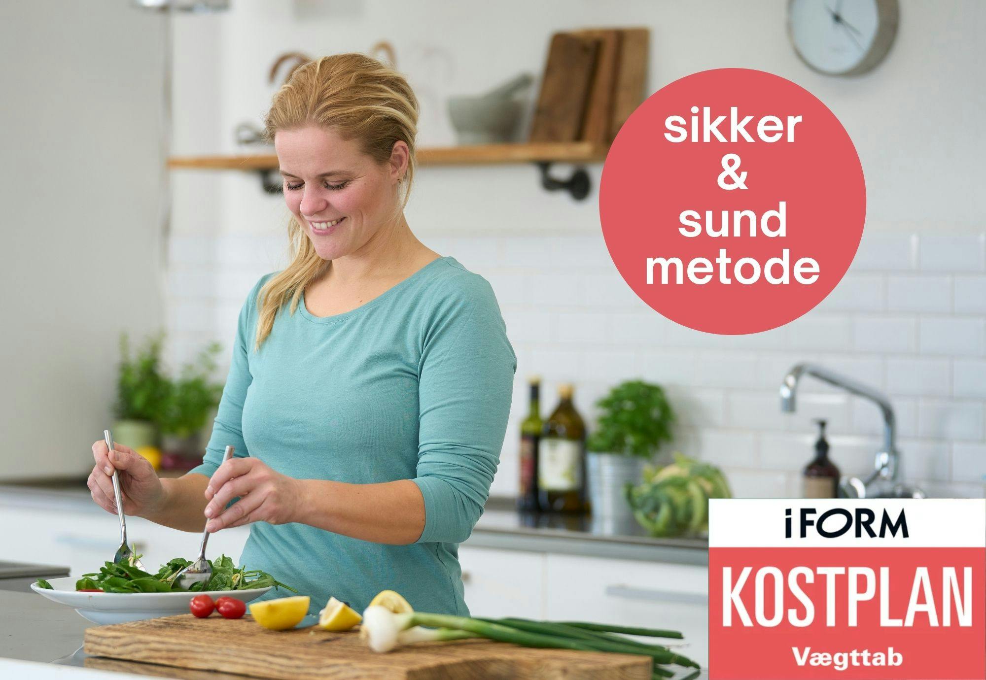 Kvinde laver mad til I FORM Kostplan til vægttab