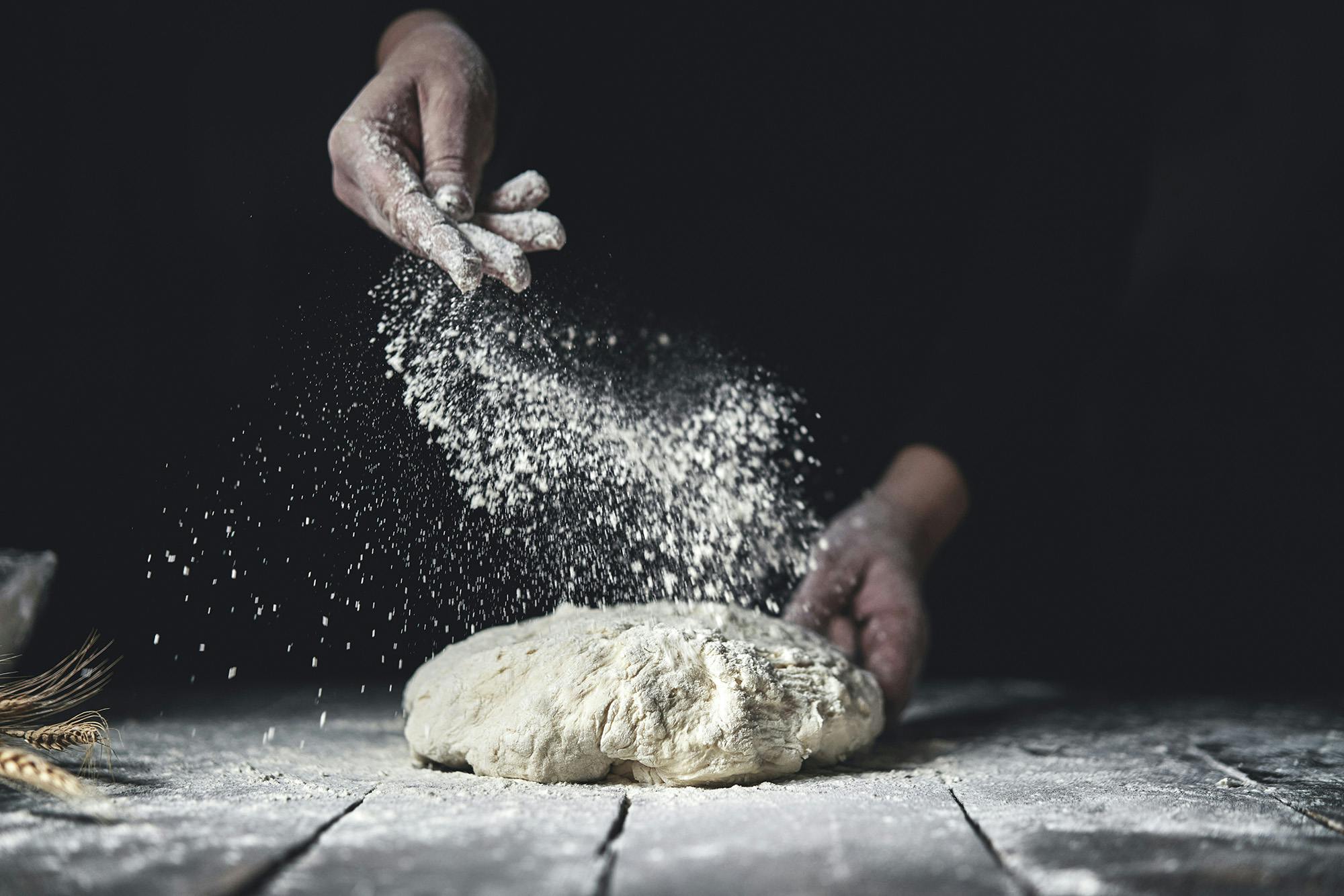 Ett gott, nybakat bröd bakat med rätt mjöl.