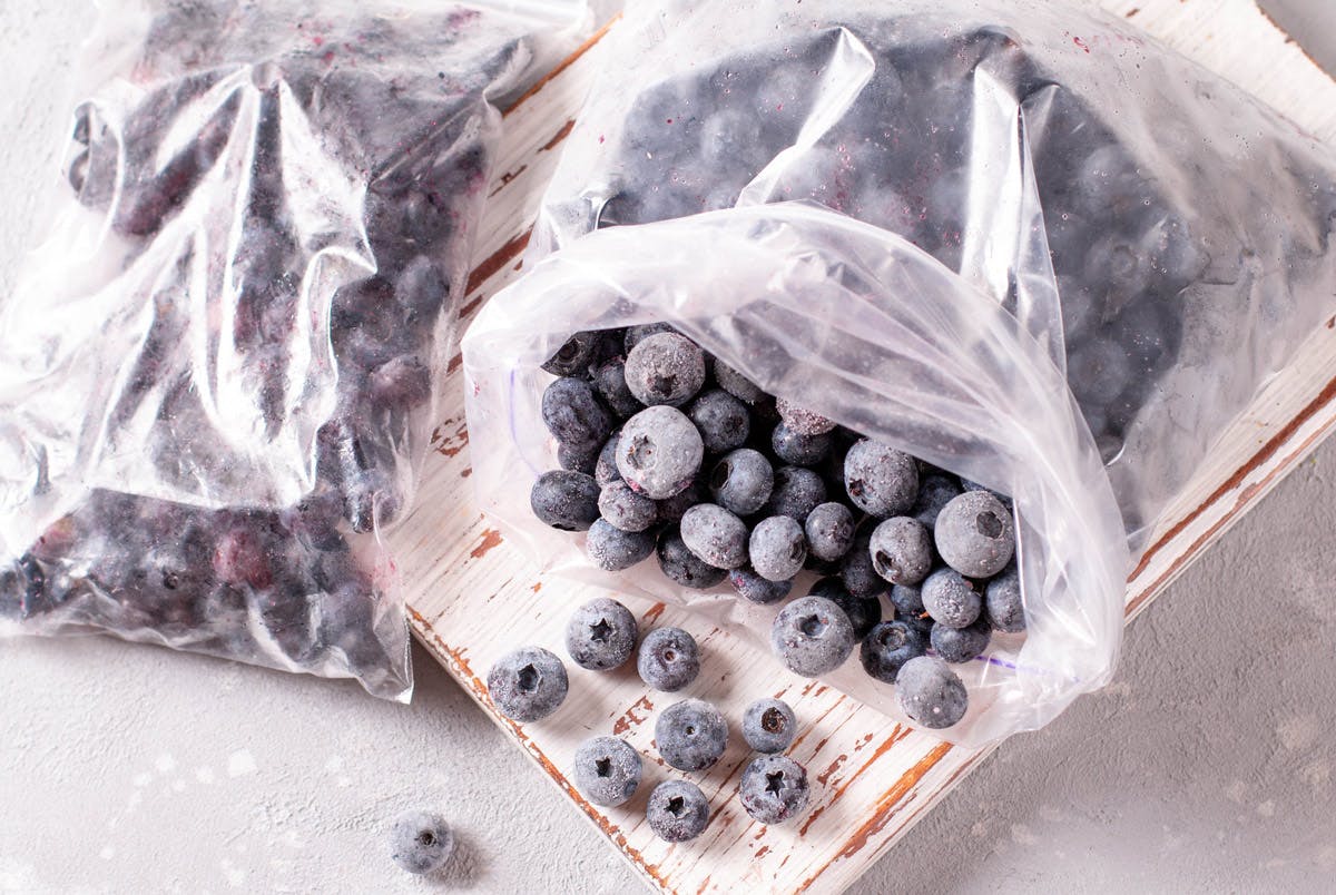 Frysta blåbär direkt från frysen