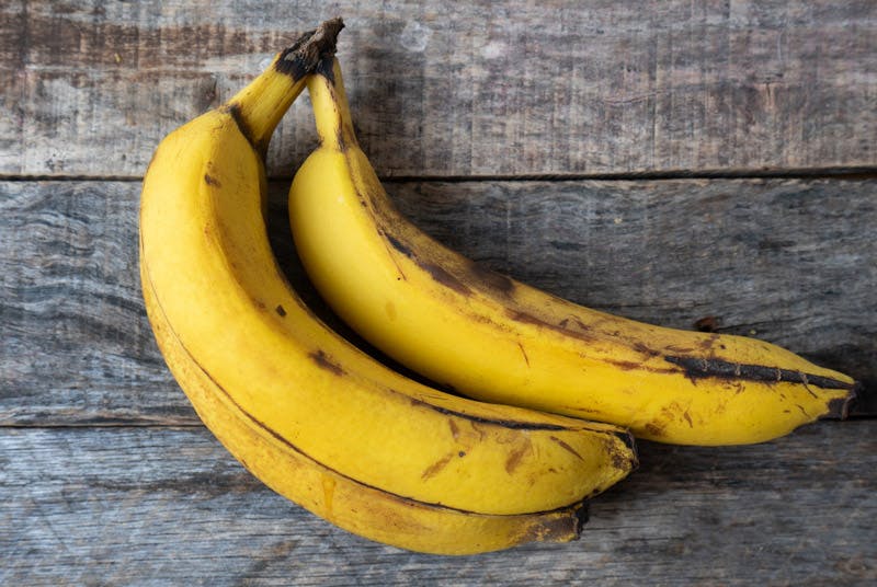 Overmodne bananer – et søtt og godt valg til en sunn sjokoladekake