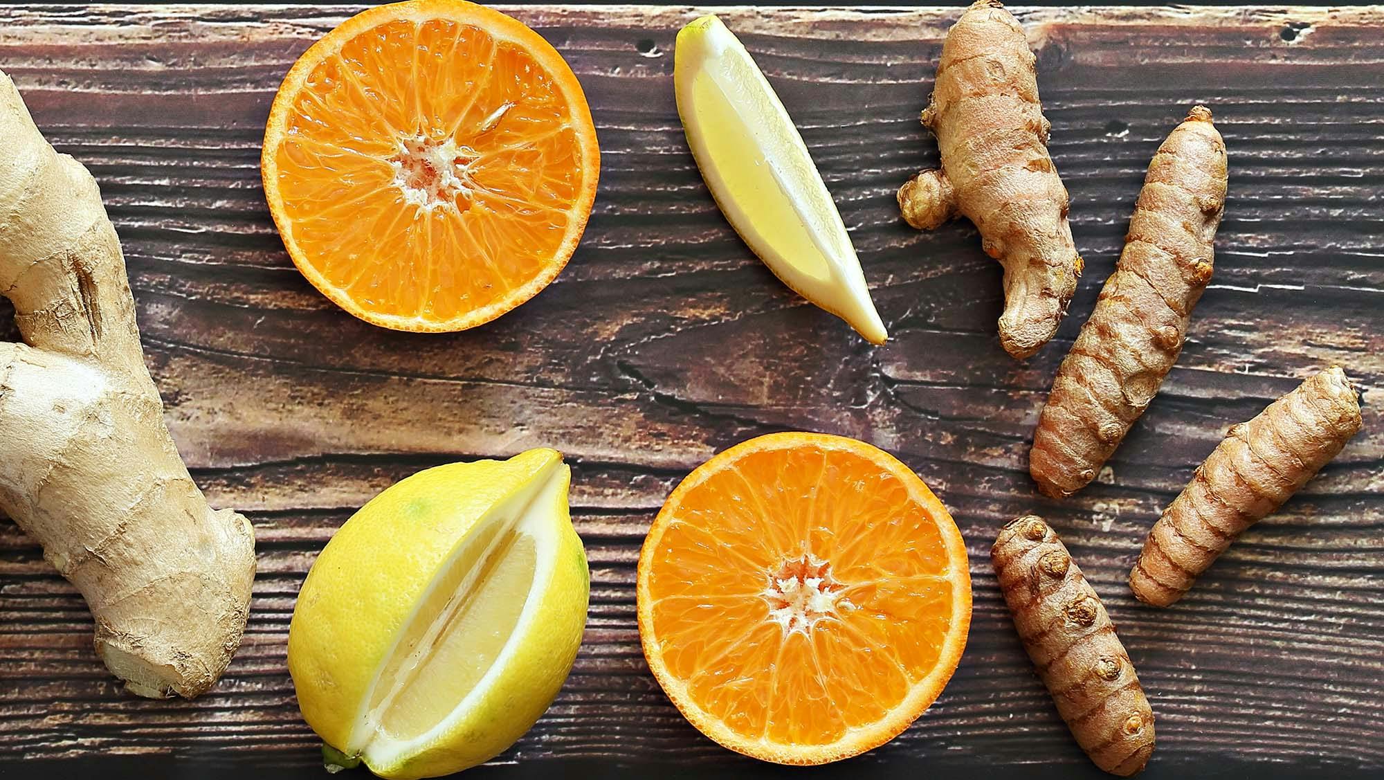 Vastustuskyky vahvaksi shoteilla - sitruksia, inkivääriä ja kurkumaa