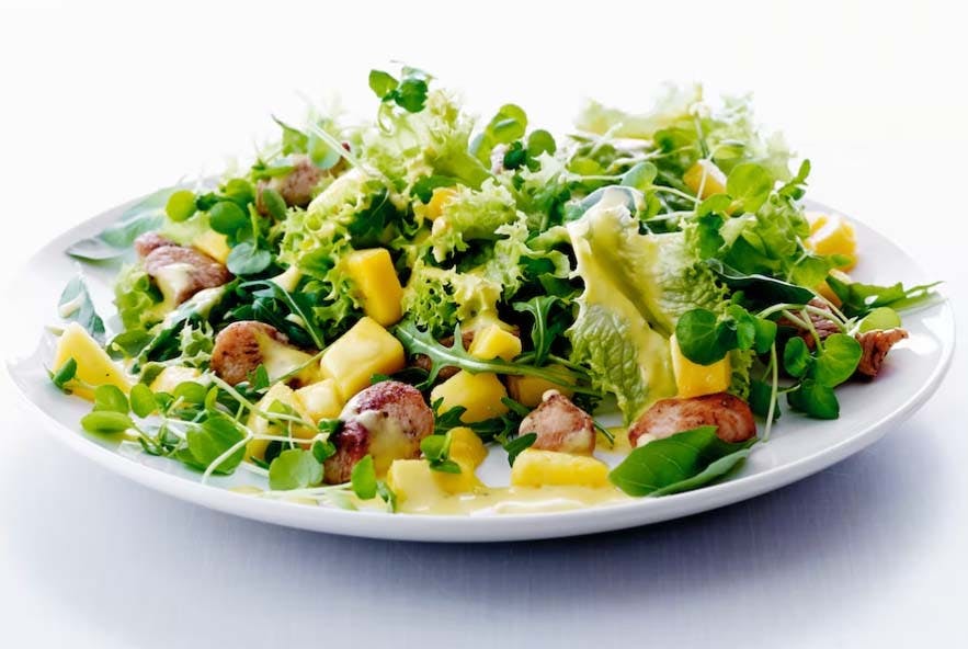 Kycklingsallad-med-mangodressing