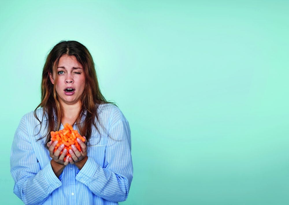 Et hjælpemiddel mod snorken kan eksempelvis være ørepropper