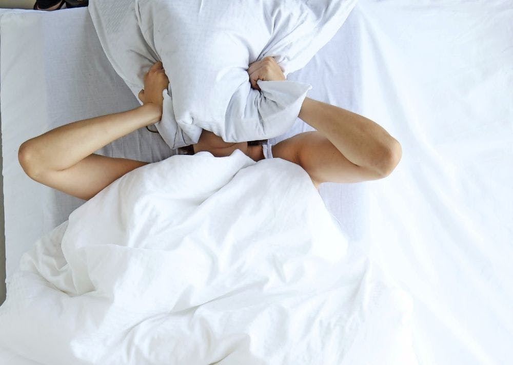 Hvor hyppigt er snorken? Og snorker mænd eller kvinder mest?