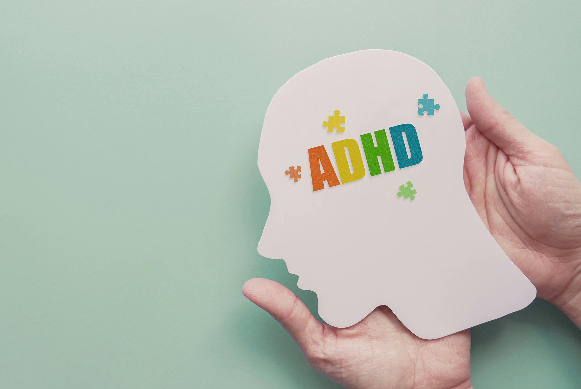 ADHD-testi – kuvassa aivot, joissa lukee ADHD