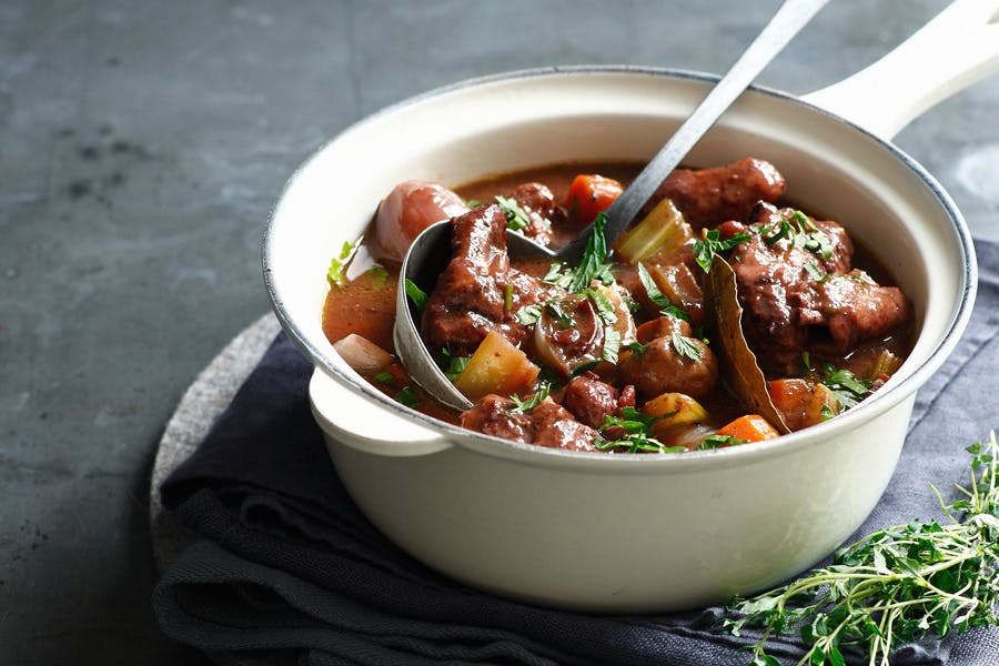 Timjamilla maustettu burgundinpata