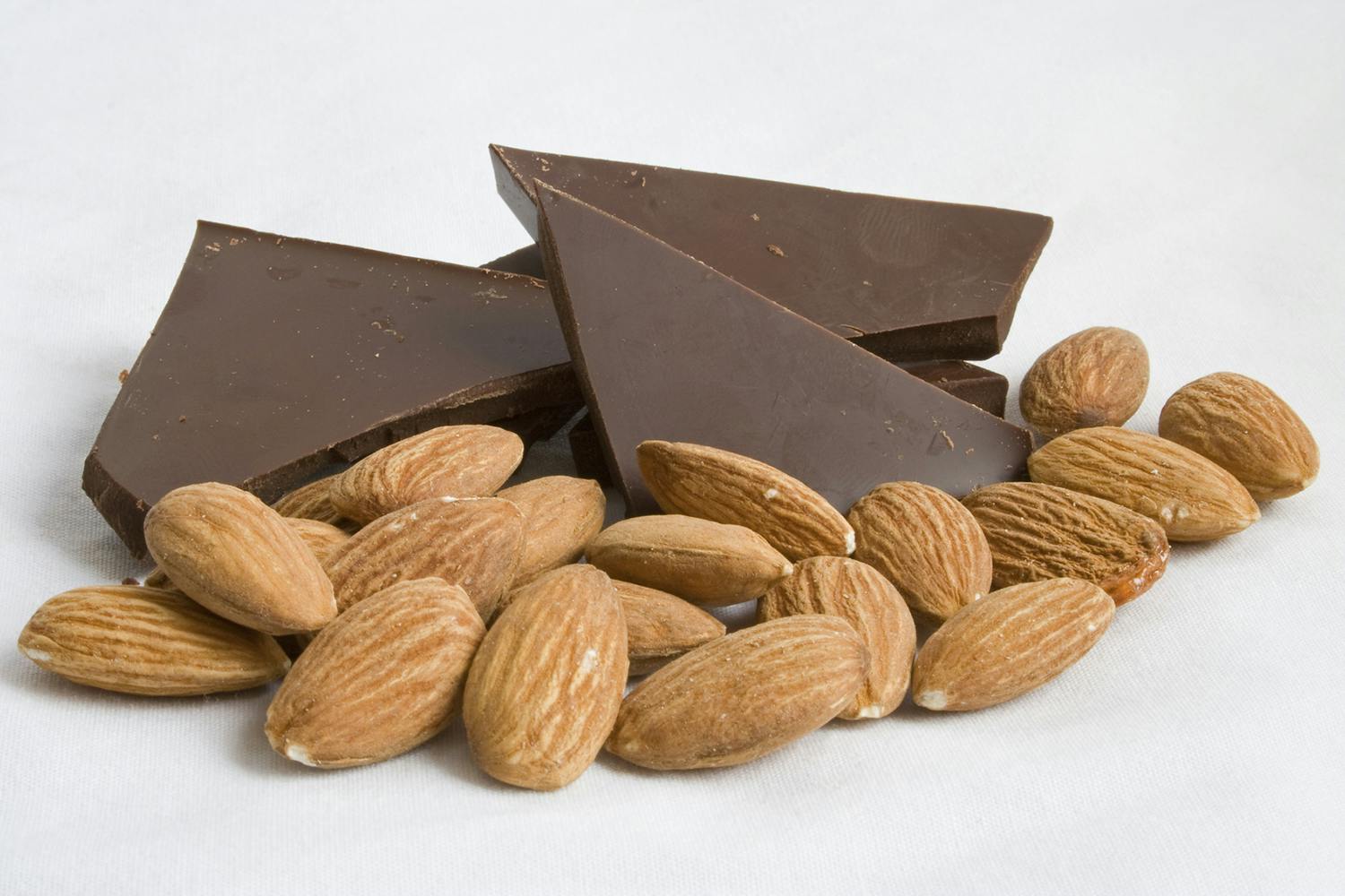 Mørk sjokolade og mandler