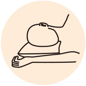 Illustrasjon av sovestilling og kink i nakken