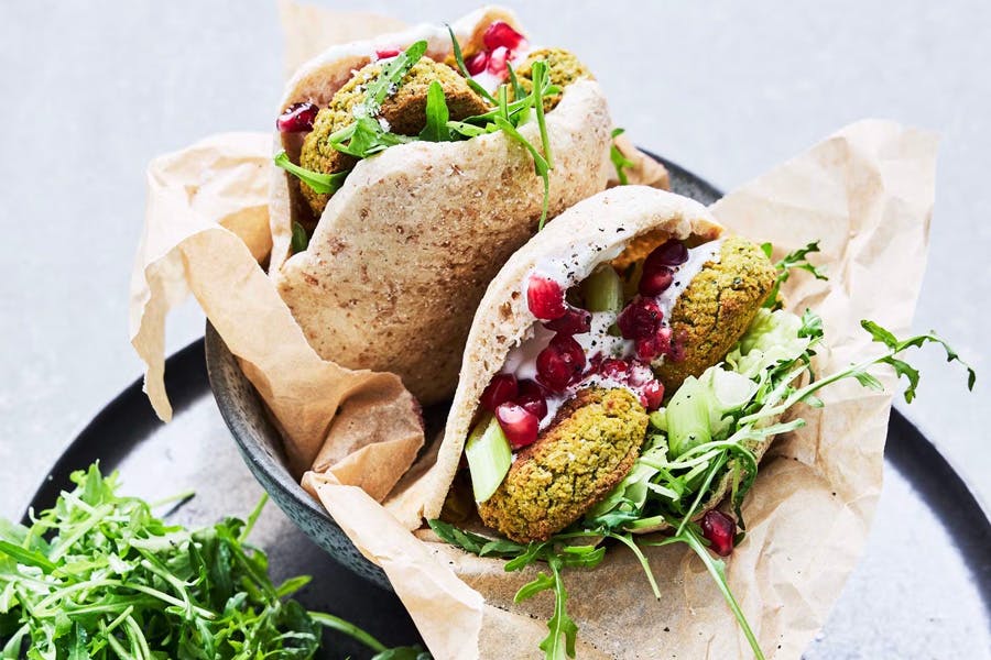 Pitabrød med falafel