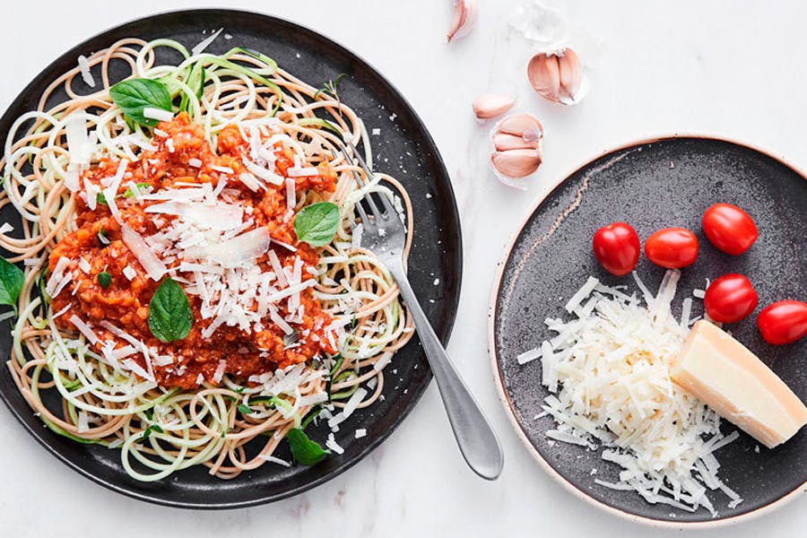 Squashpasta med vegetar-bolognese
