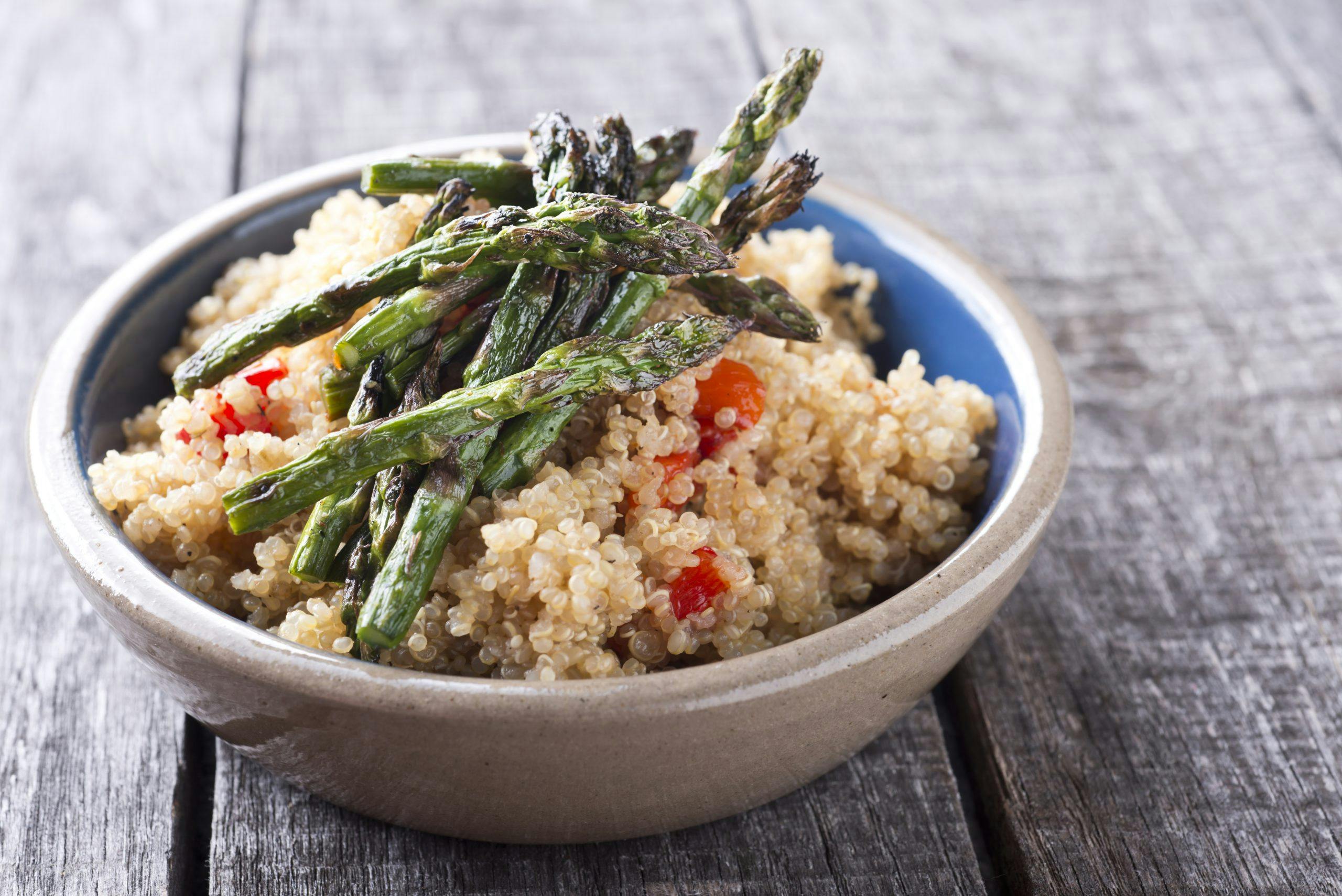 Skål med sund quinoa