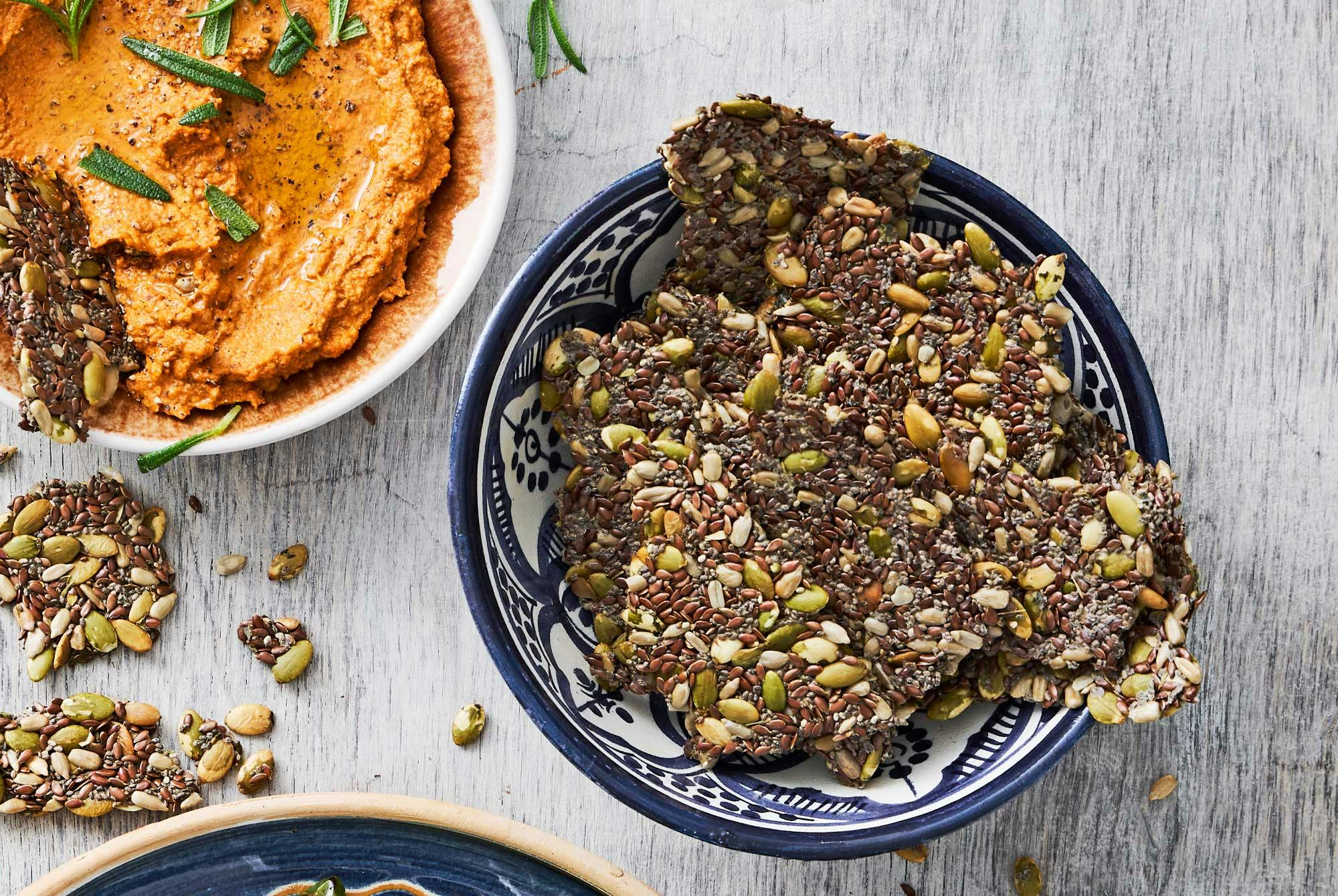 Hembakat nyttigt fröknäckebröd