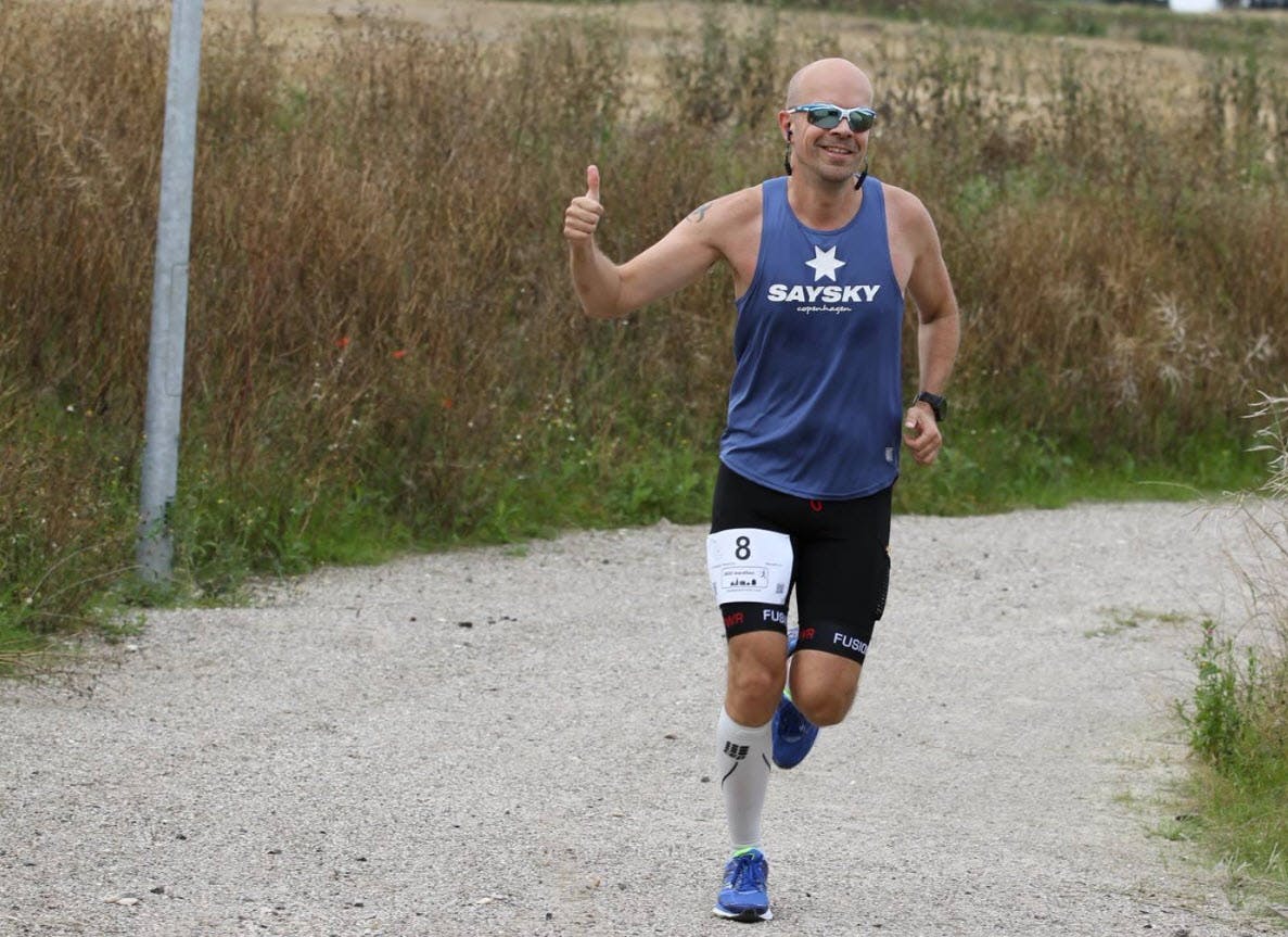 Aktiv Tränings redaktör och journalist under ett av sina maratonlopp
