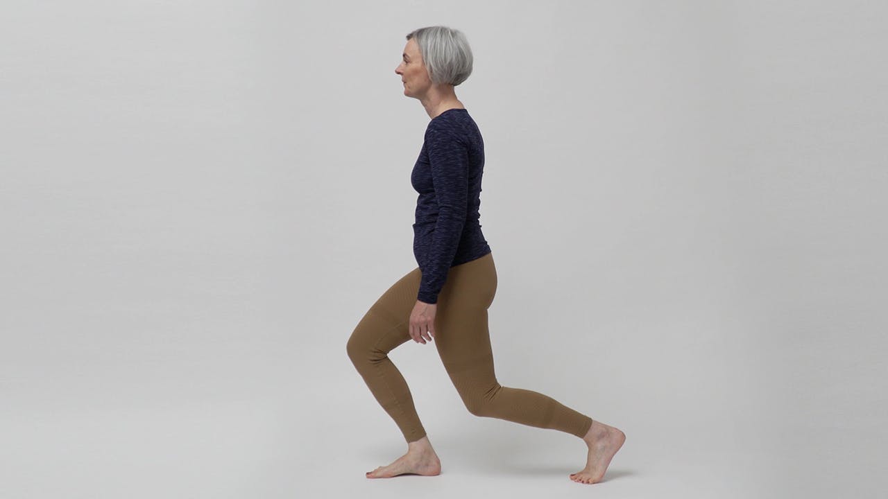 Kvinne som trener med artrose