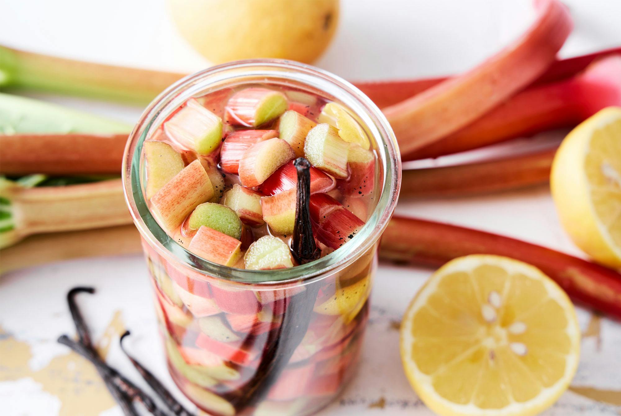 Råsyltet rabarbra med vanilje