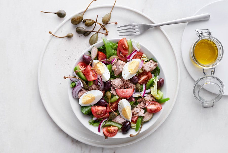 Matplan, frokost – Salat med tunfisk