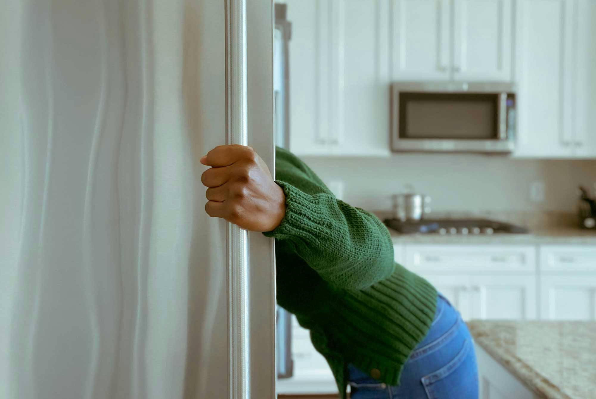 nainen jaksottaisessa paastossa - nälkä