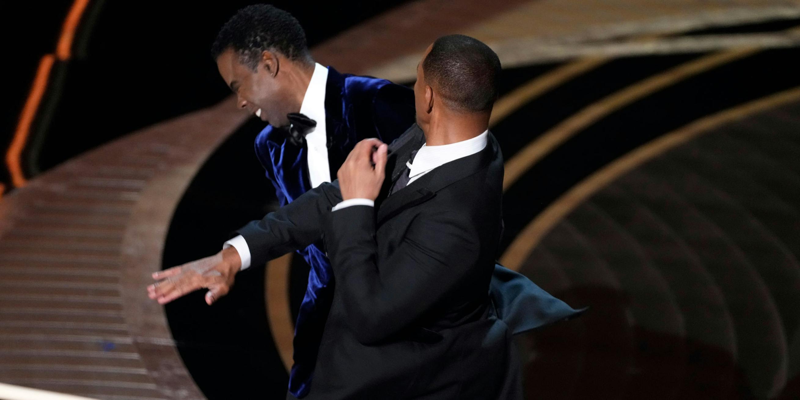 Will Smith slår Chris Rock under Oscarsändningen