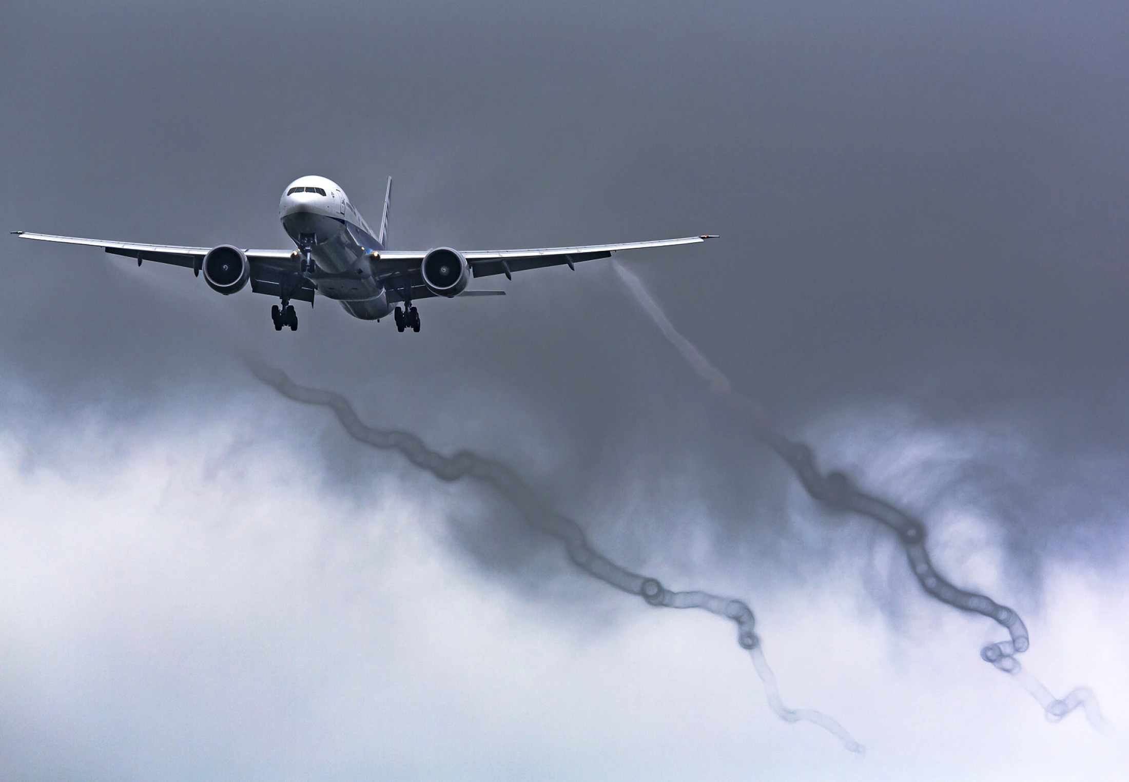 Derfor er flyvinger bukket opad – bukkede vingespidser beskytter flyet ...