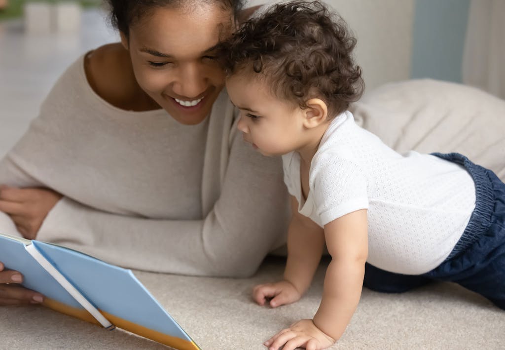 Praat tegen je baby – dat kan de ontwikkeling van de hersenen ...