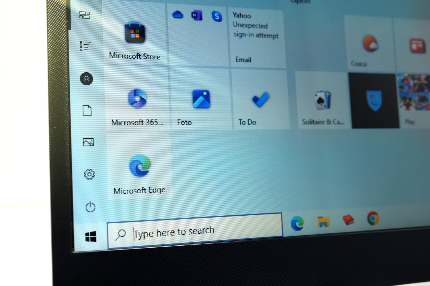 Bruker du fortsatt Windows 10, bør det ikke komme som noen overraskelse at det nå kommer annonser på startmenyen.
