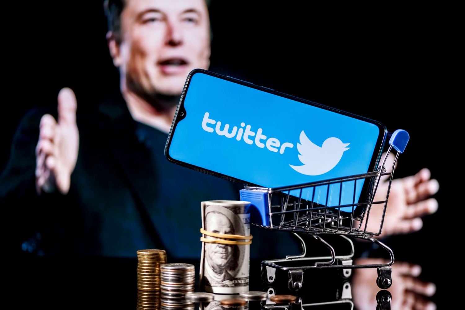 Elon Musk osti Twitterin