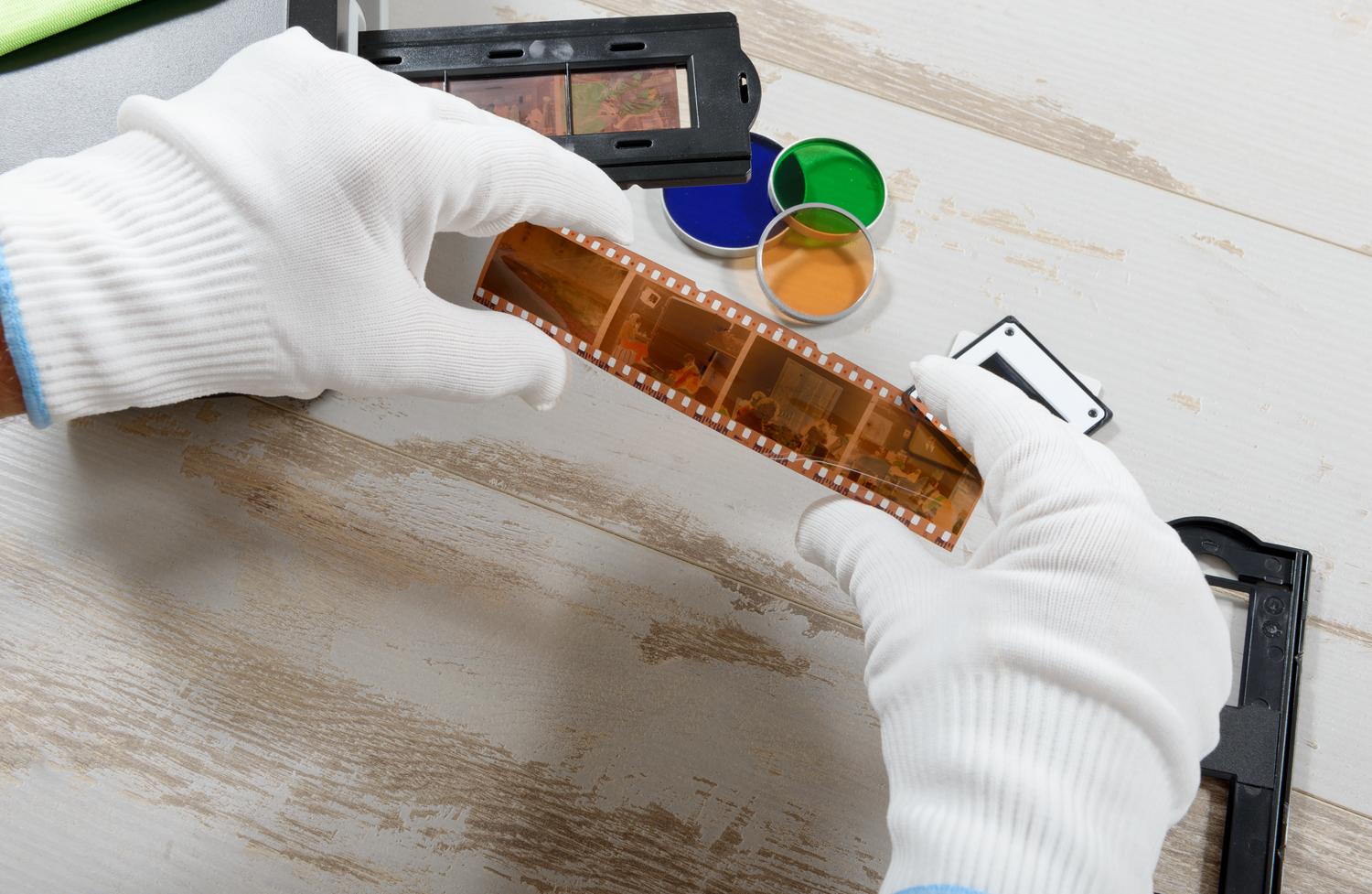 Skannaa negatiiveja puhelimellasi