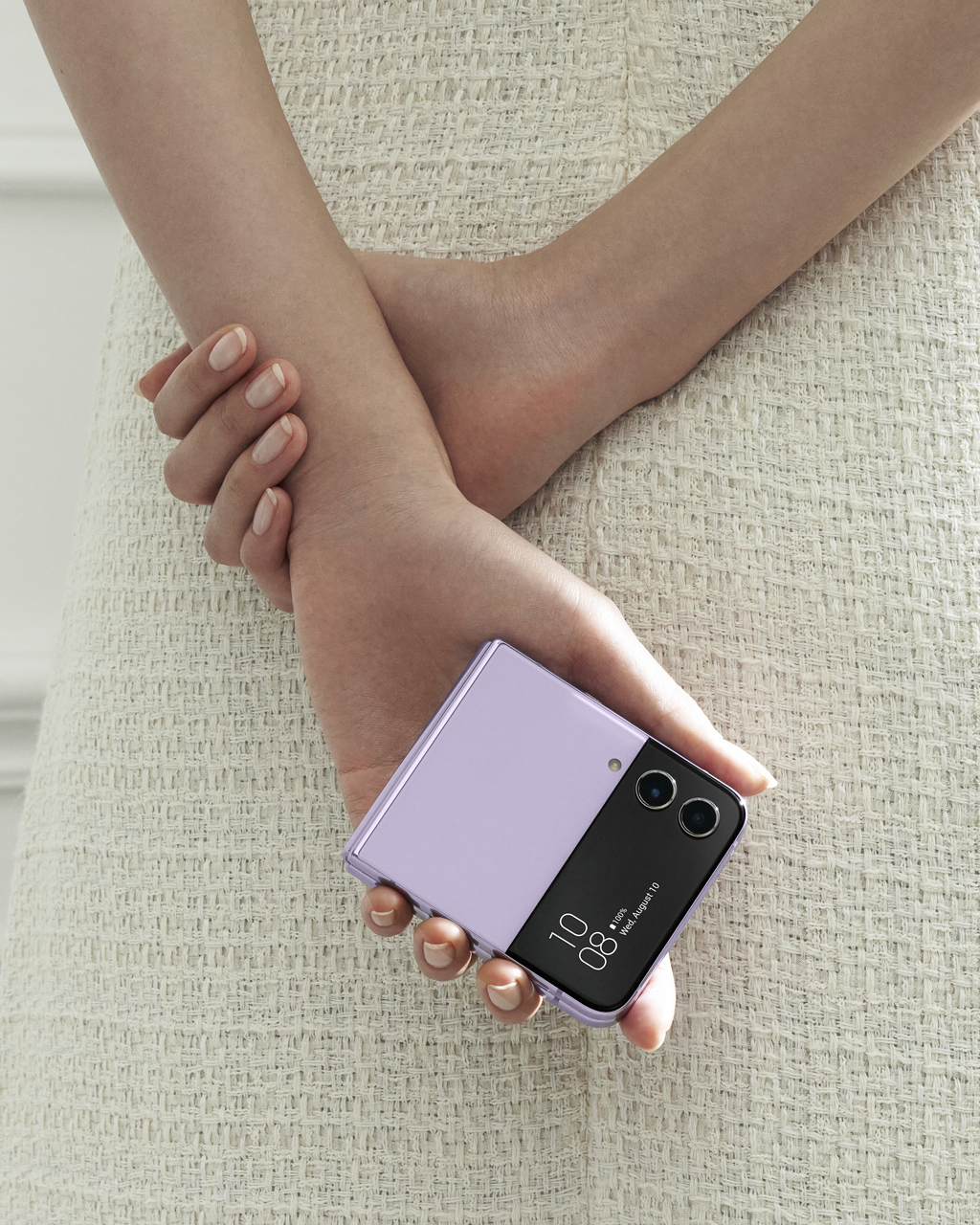 Galaxy Z Flip4 taitettuna