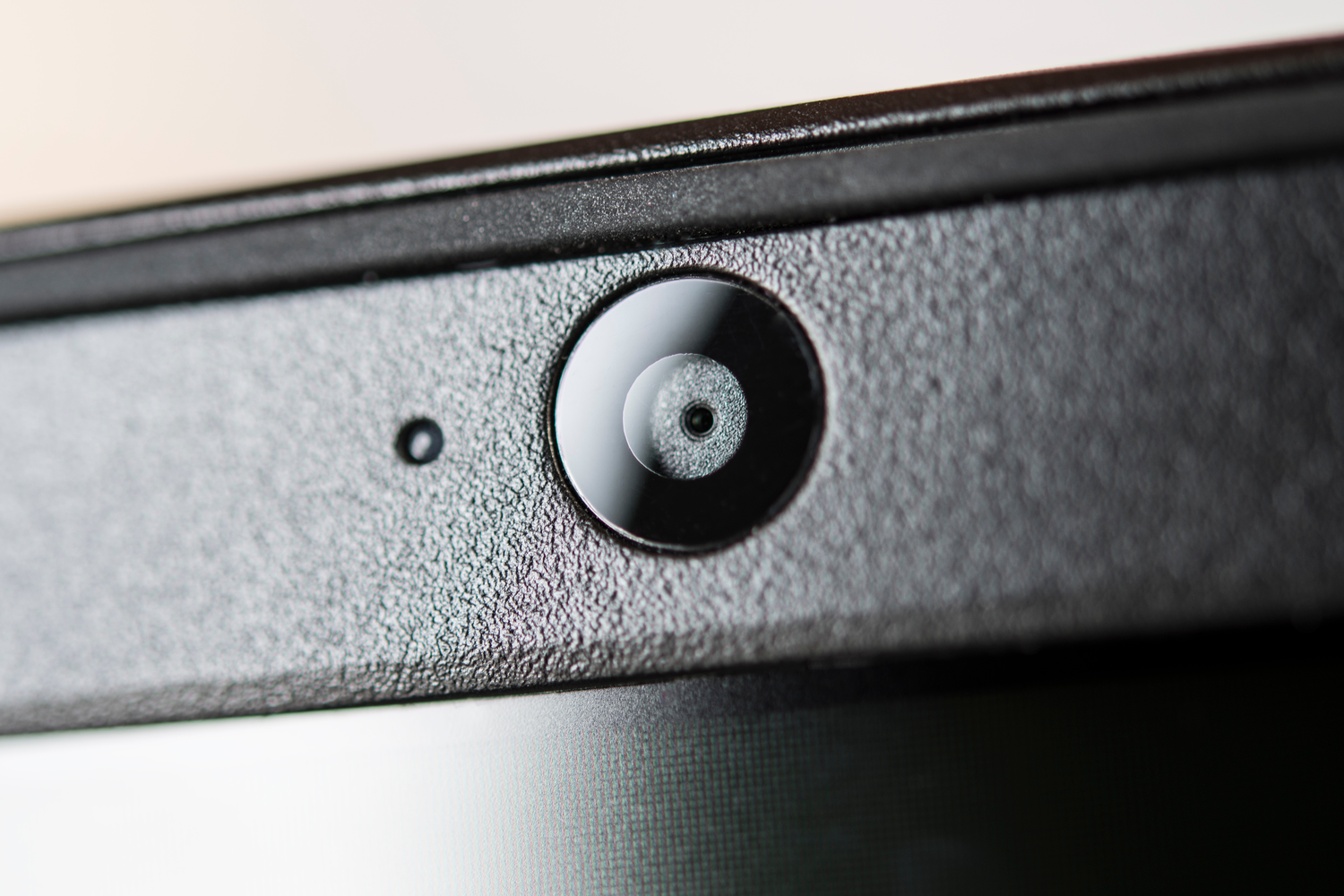 Webkameran silmä piiloon