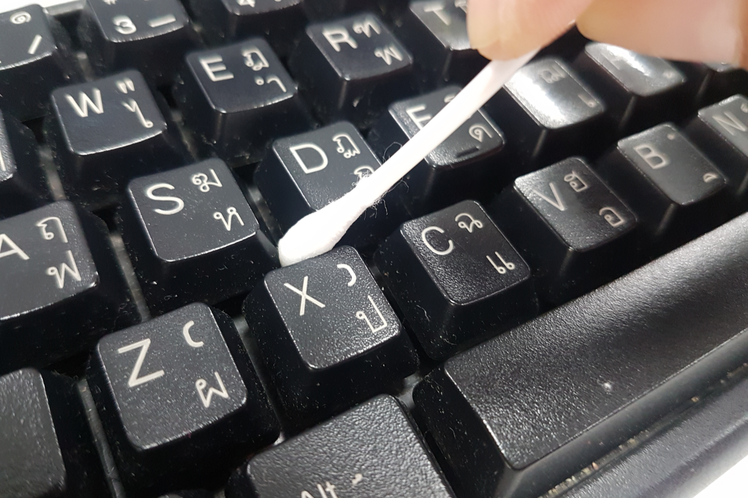 Slik rengjør du tastaturet