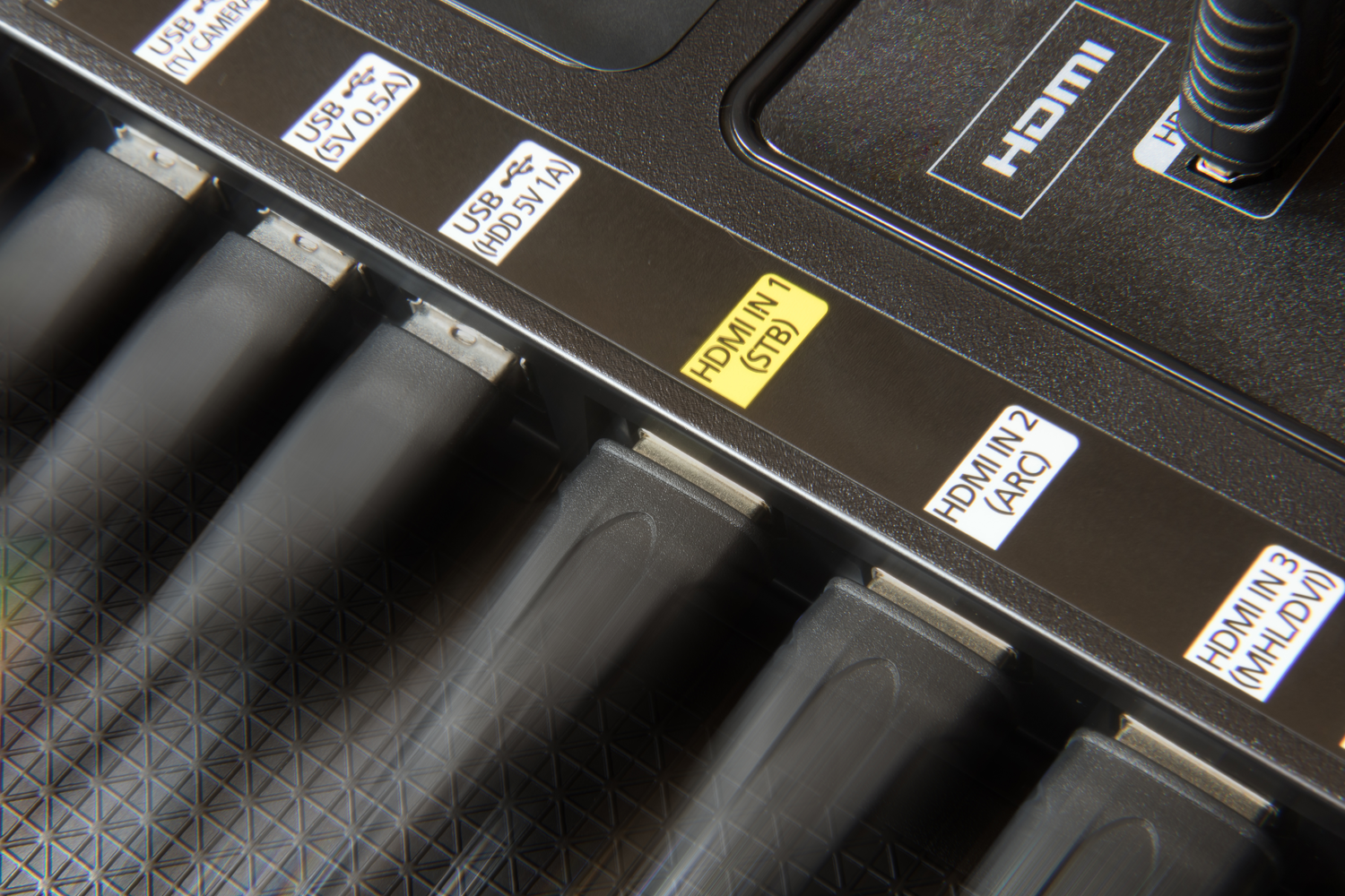 Toista videoita tv:n usb-liitännän kautta