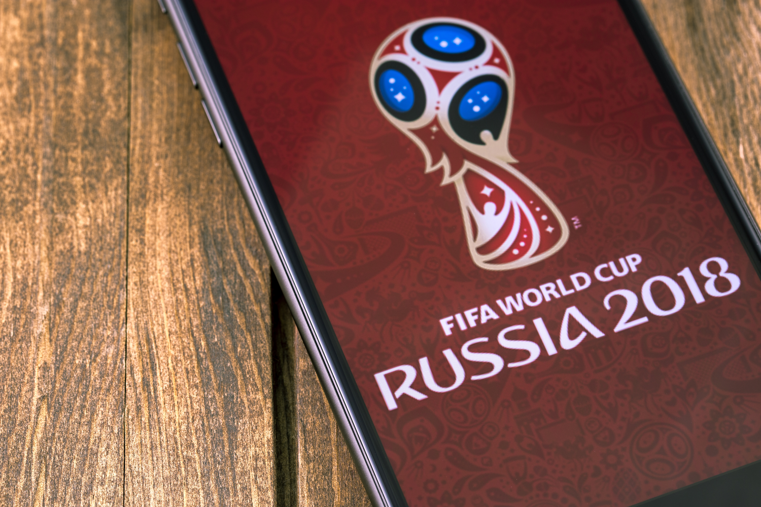 Parhaat apit MM-futiksen seurantaan