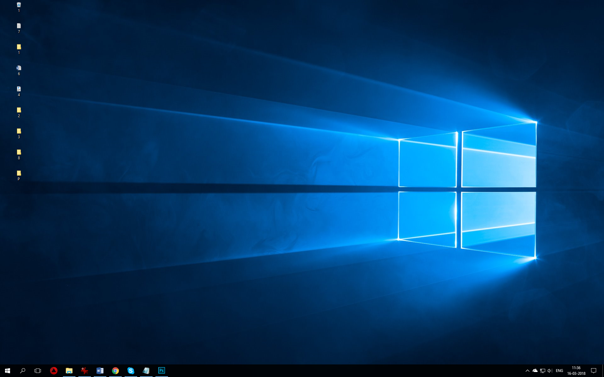 Pienet kuvakkeet Windows 10:n työpöydällä