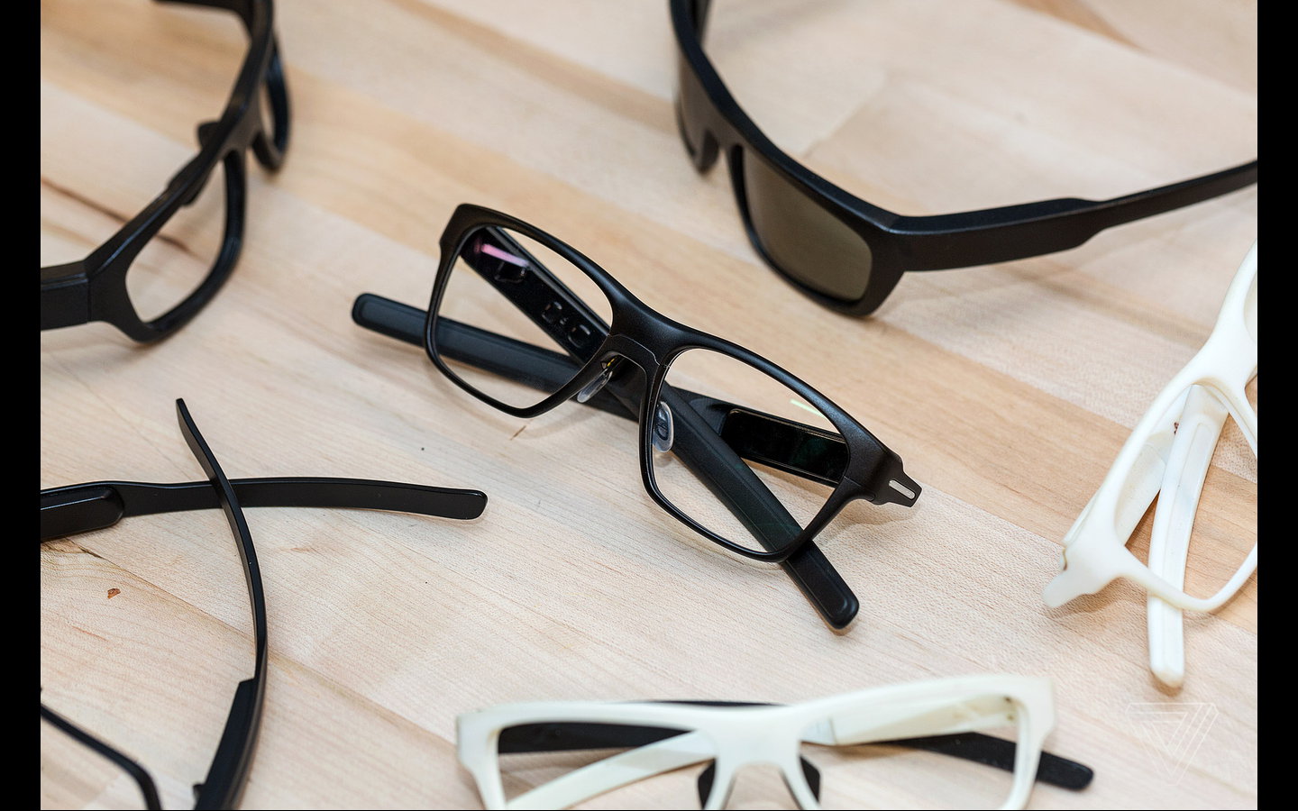 Intel Vaunt -älylasit