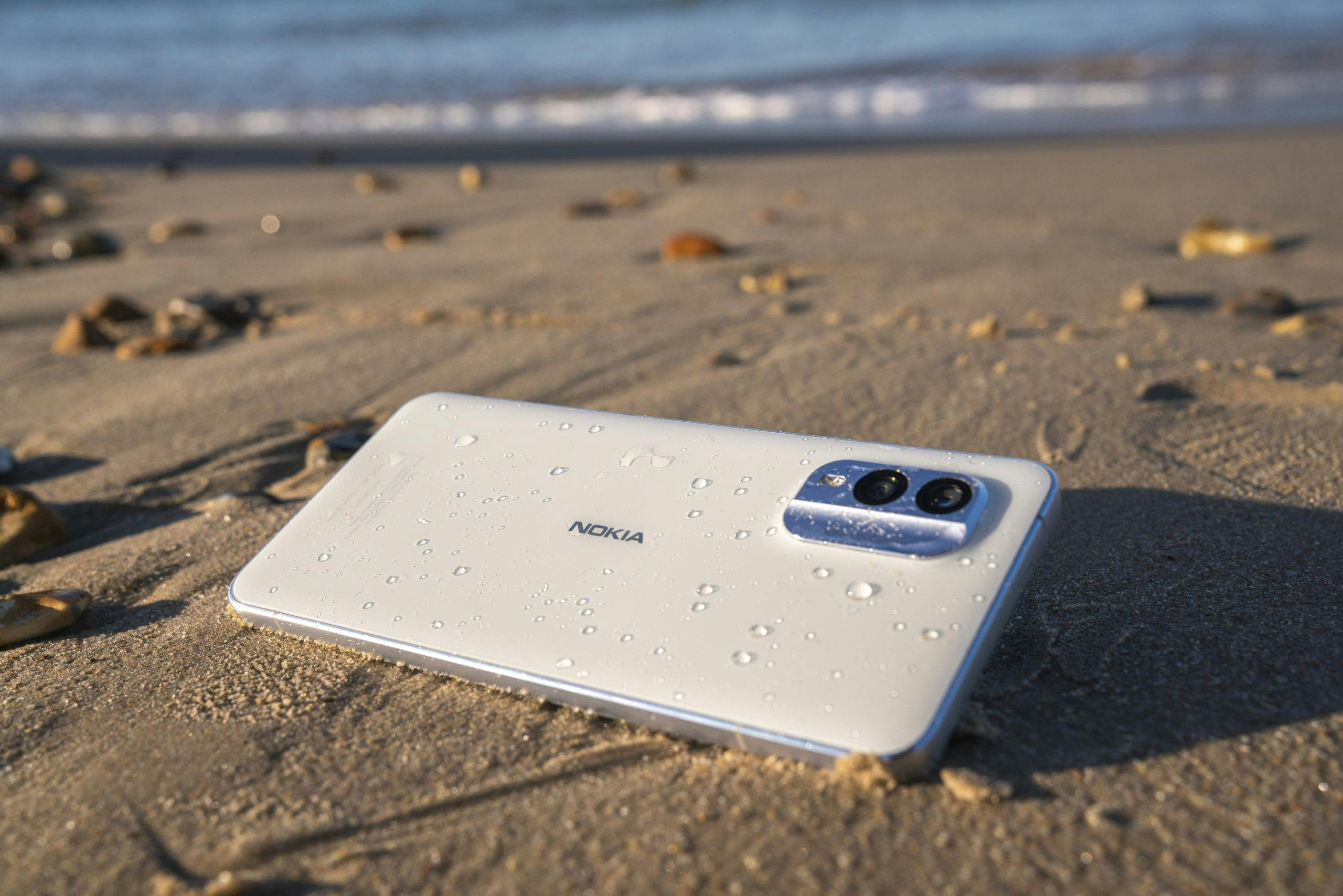 Nokia X30