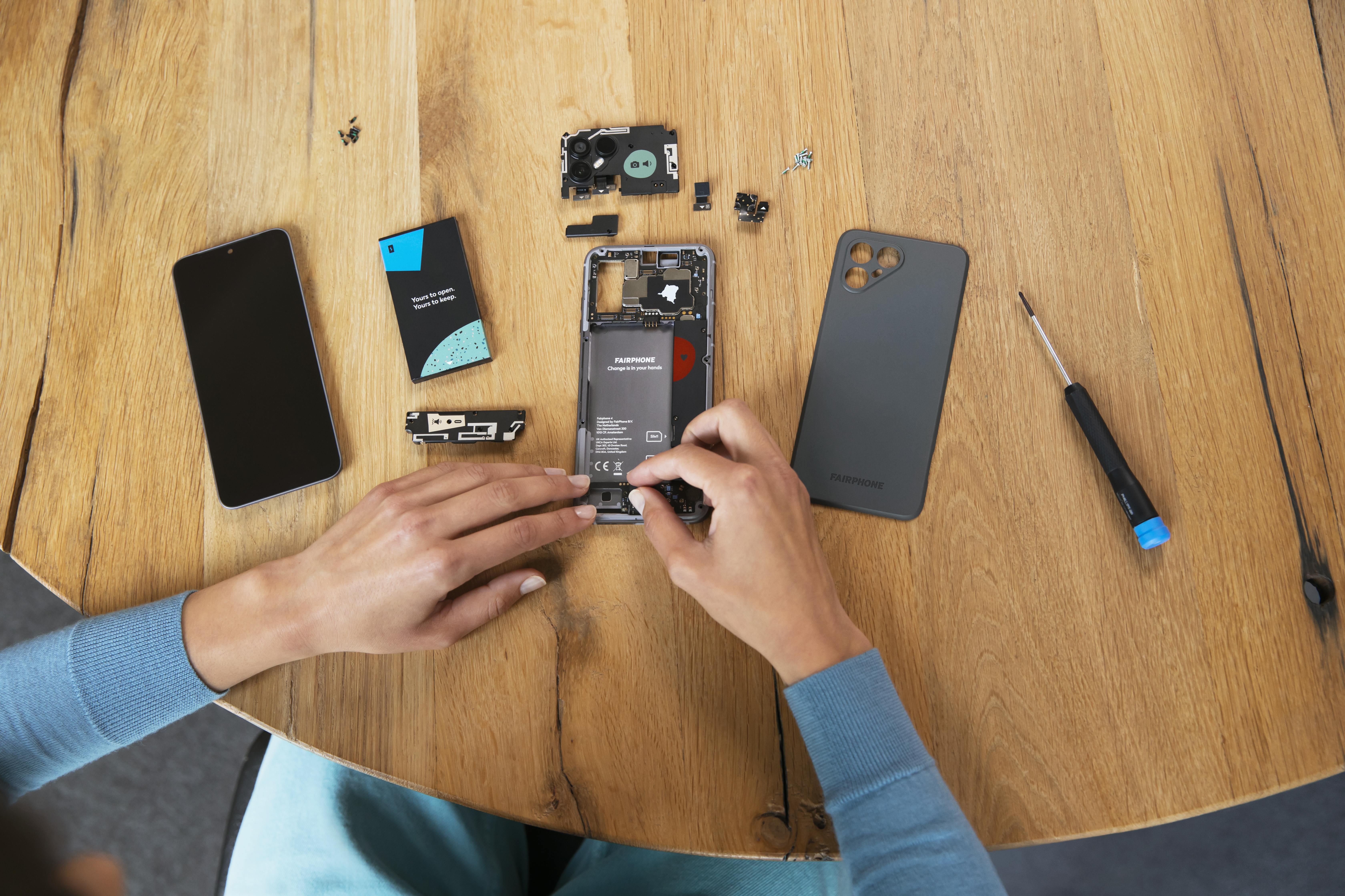 FairPhone 4