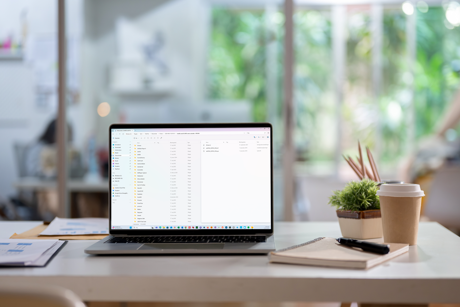 Det kan være svært at se forskel på den rigtige Stifinder og så programmet Files. Men når du bruger det nye program, er du ikke i tvivl.