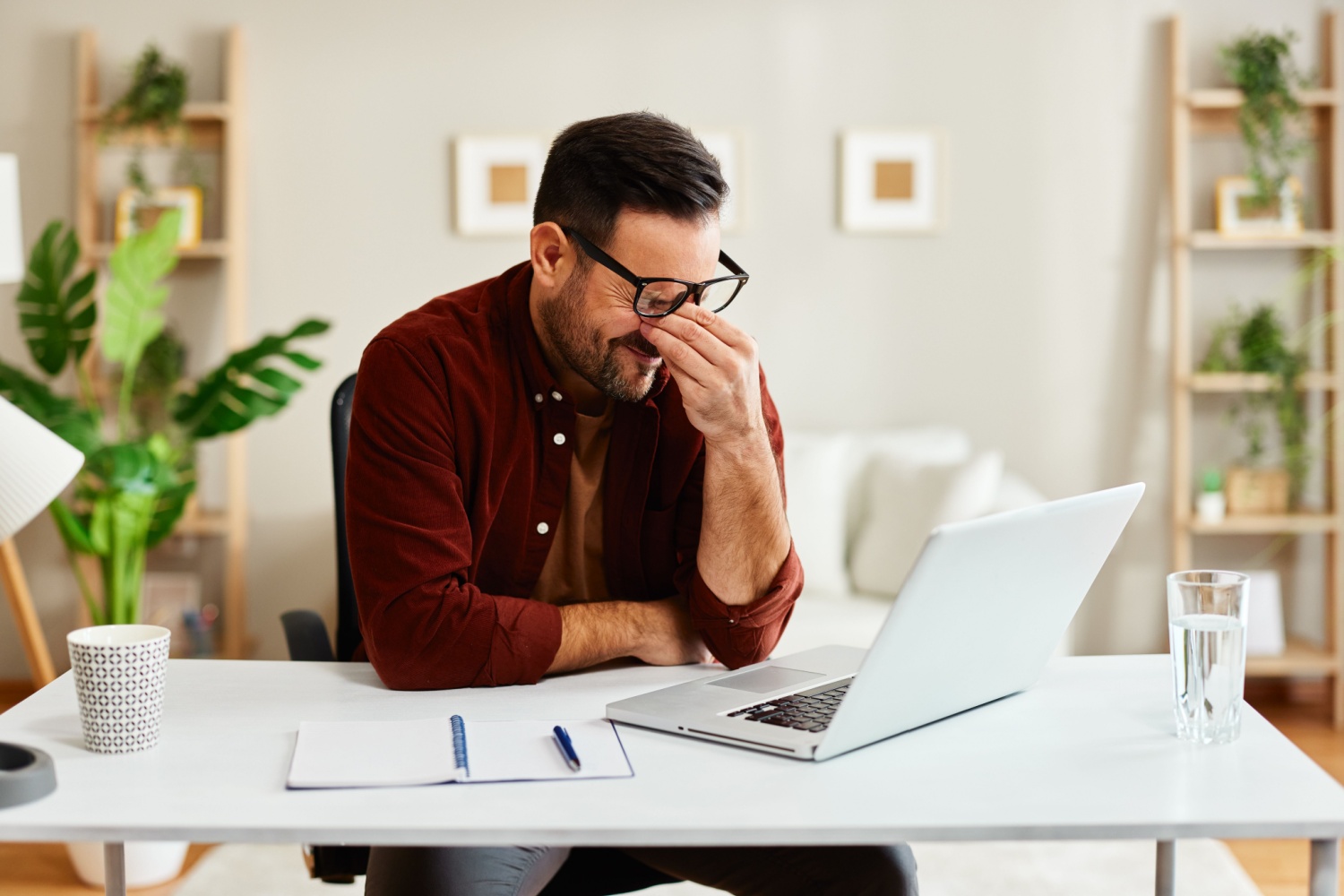 Det kan vara extremt frustrerande när din internetanslutning är instabil och hindrar dig från att använda din dator som vanligt.