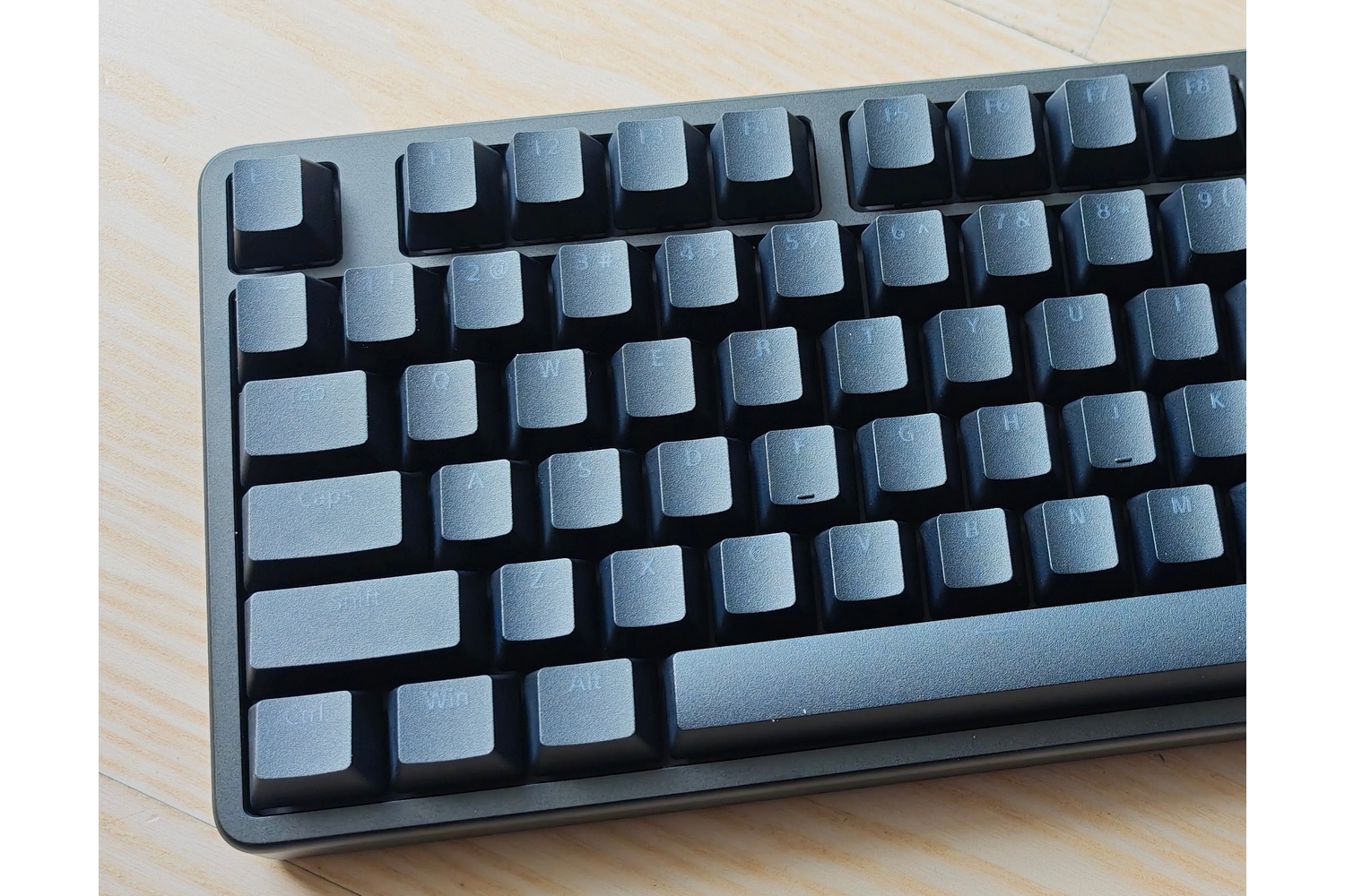 Sony INZONE KBD-H75 - taster