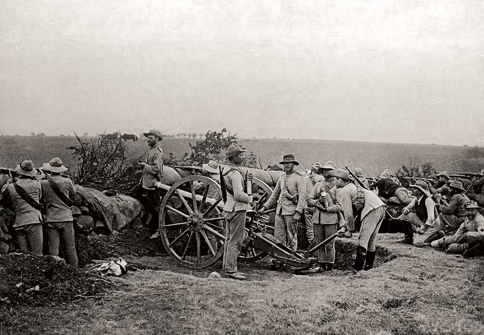 Bilden är tagen vid Bulwana Hill under belägringen av Ladysmith. Bilden är tagen vid Bulwana Hill under belägringen av Ladysmith.