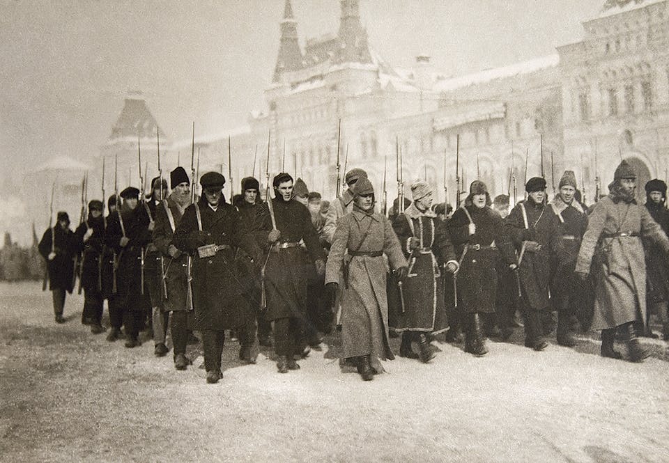 röda soldater i staden Samara vid Volga 1918.